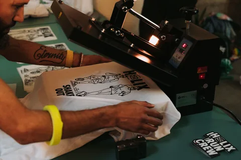 Helix Shake Out Shirts x Daan Timmer